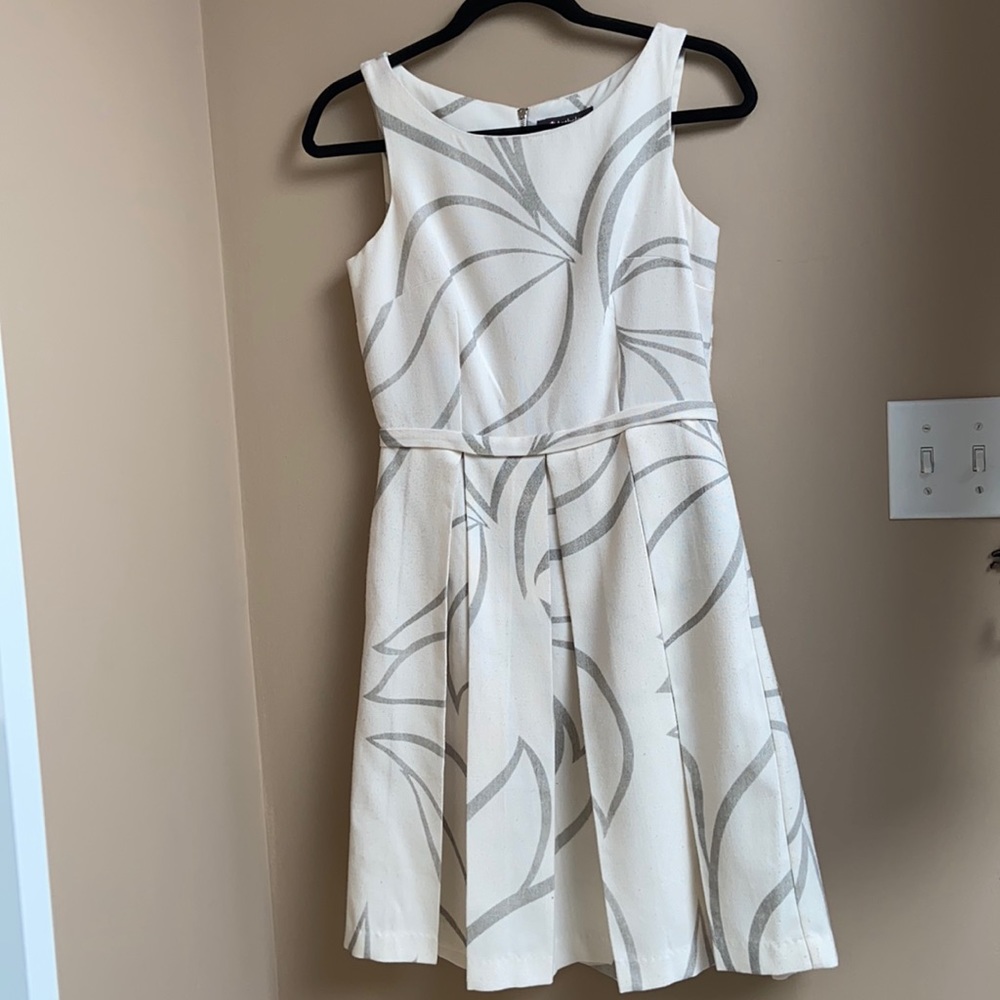 Anthela Sleeveless Dress